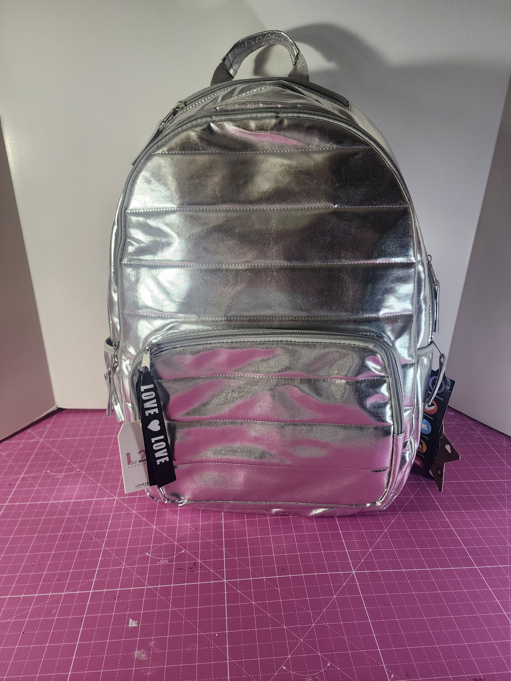 NWT- Fab Starpoint Silver "LOVE" New York Cute Backpack Laptop Sleeve